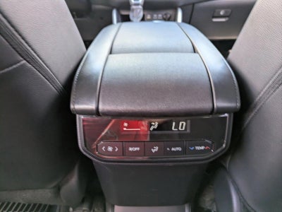 2024 Toyota Highlander XLE FWD (Natl)