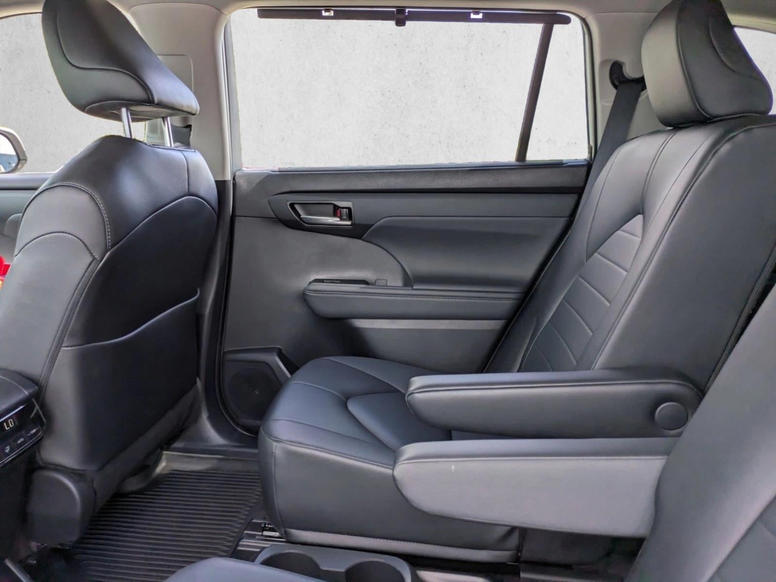 2024 Toyota Highlander XLE FWD (Natl)