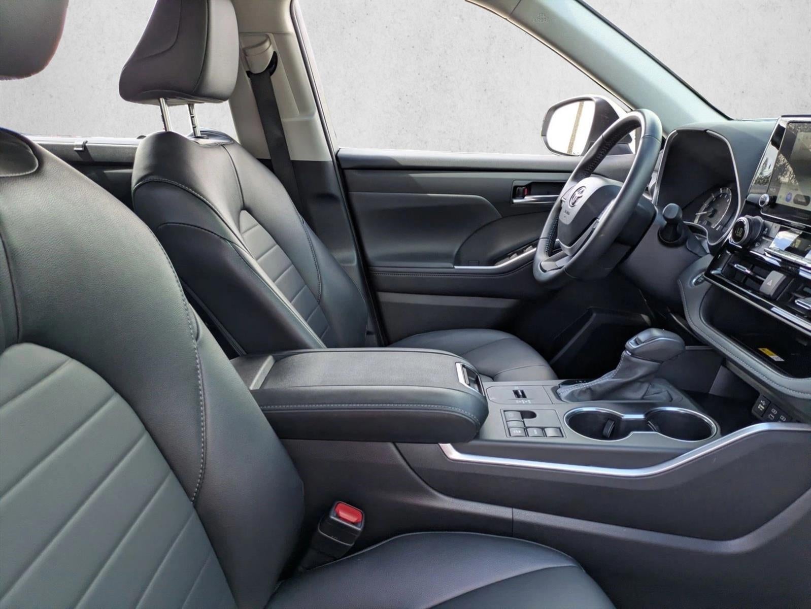 2024 Toyota Highlander XLE FWD (Natl)