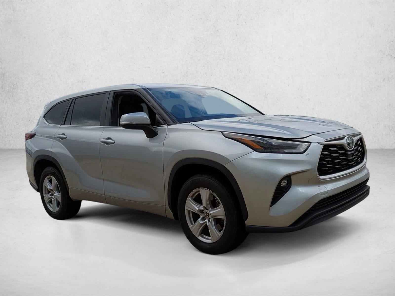 2024 Toyota Highlander LE FWD (GS)