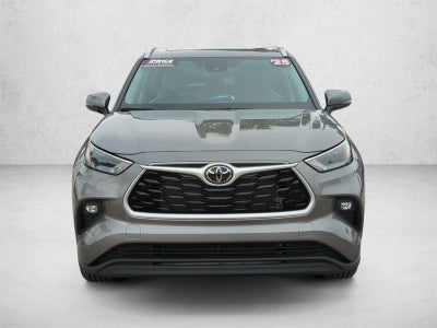 2025 Toyota Highlander XLE FWD (Natl)