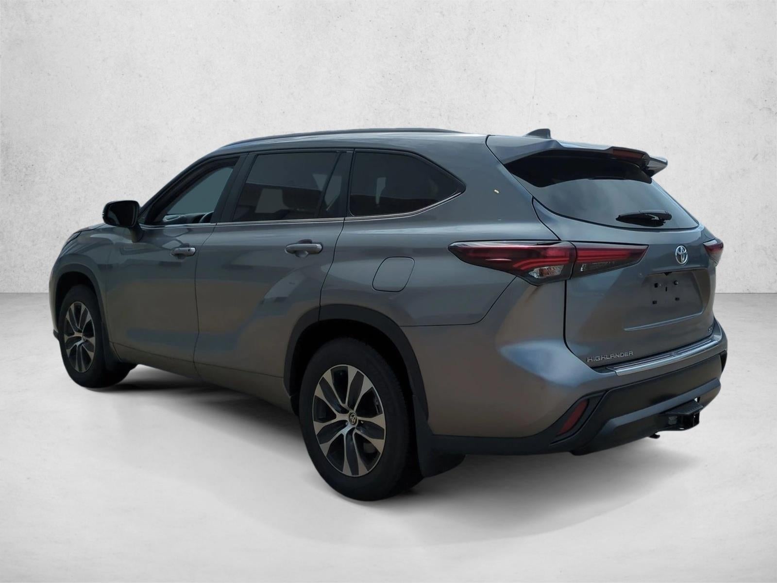 2025 Toyota Highlander XLE FWD (Natl)