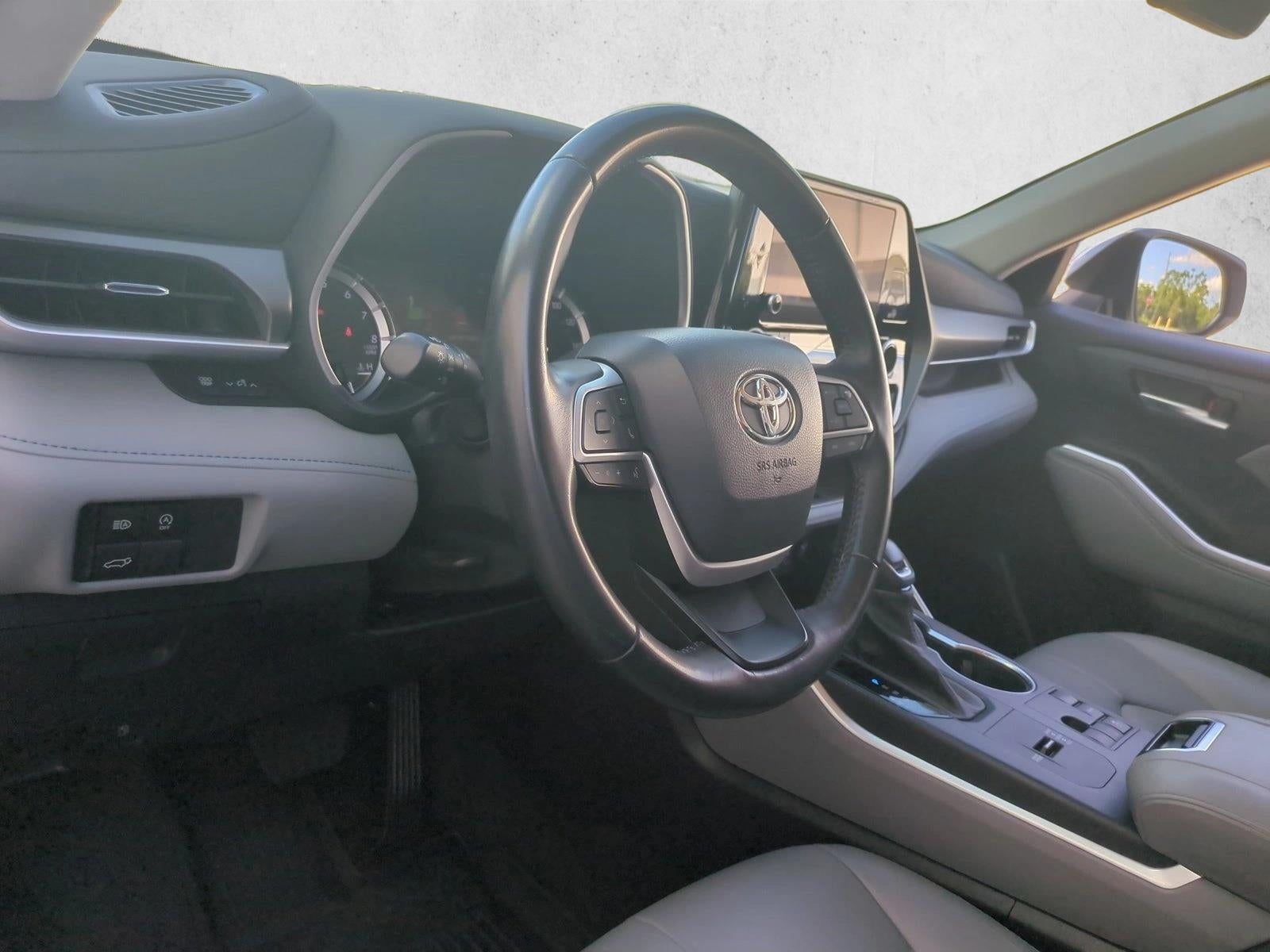 2023 Toyota Highlander XLE FWD (Natl)