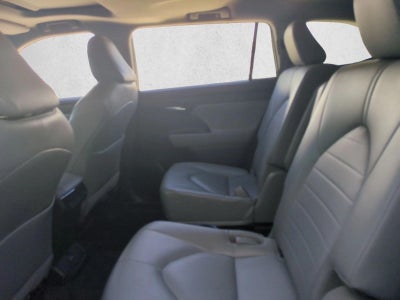 2023 Toyota Highlander XLE FWD (Natl)