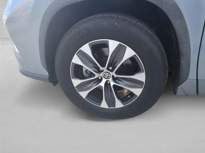 2023 Toyota Highlander XLE FWD (Natl)