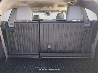 2023 Toyota Highlander XLE FWD (Natl)