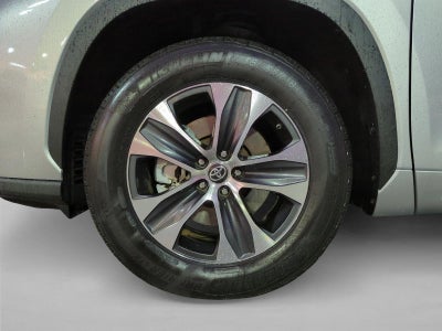 2023 Toyota Highlander XLE FWD (Natl)