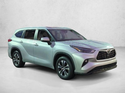 2023 Toyota Highlander XLE FWD (Natl)