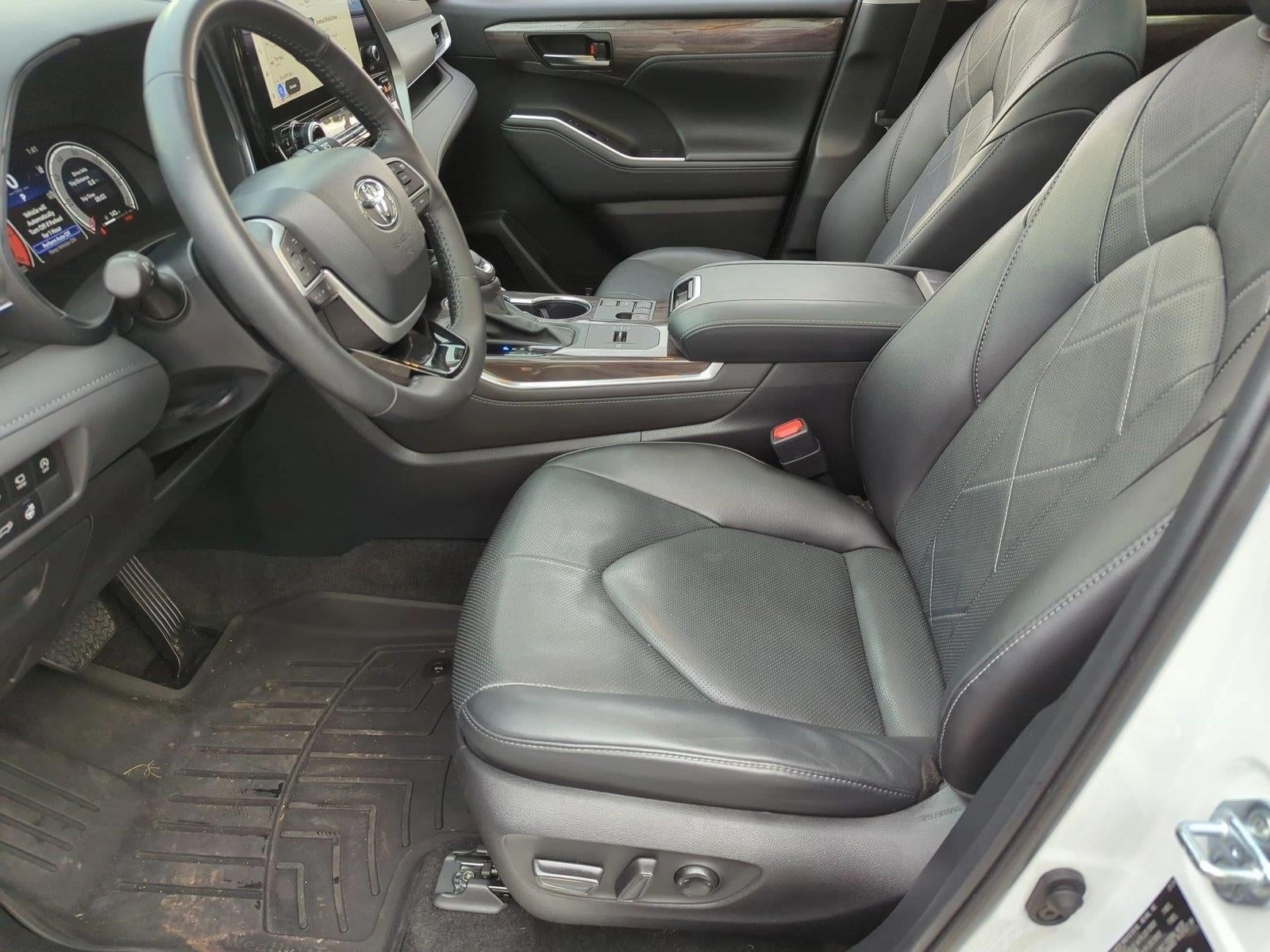 2024 Toyota Highlander Platinum FWD (Natl)