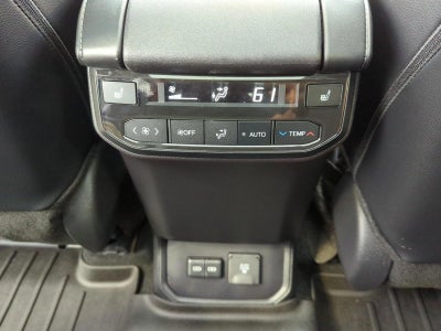 2024 Toyota Highlander Platinum FWD (Natl)