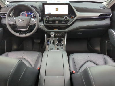 2024 Toyota Highlander Platinum FWD (Natl)