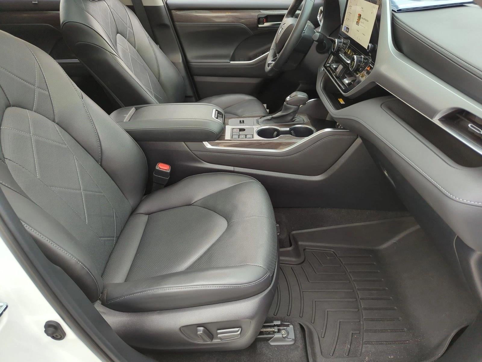 2024 Toyota Highlander Platinum FWD (Natl)
