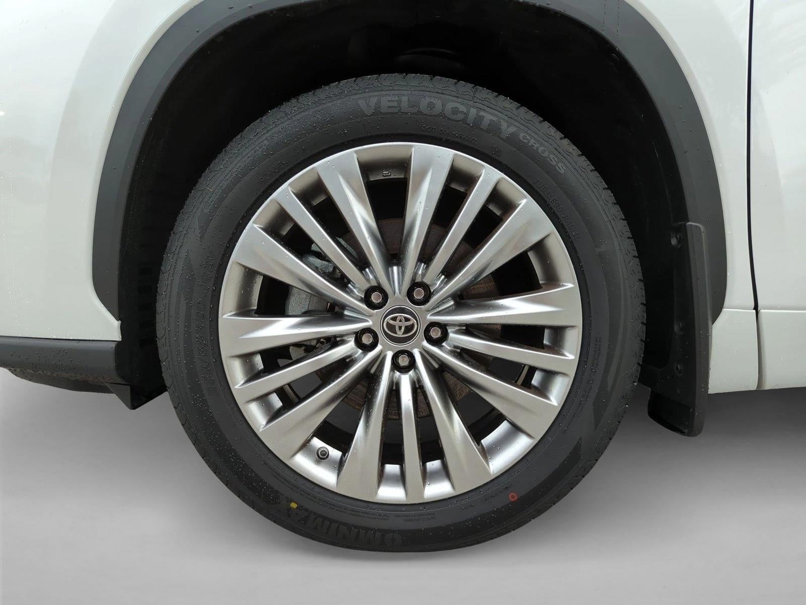 2024 Toyota Highlander Platinum FWD (Natl)