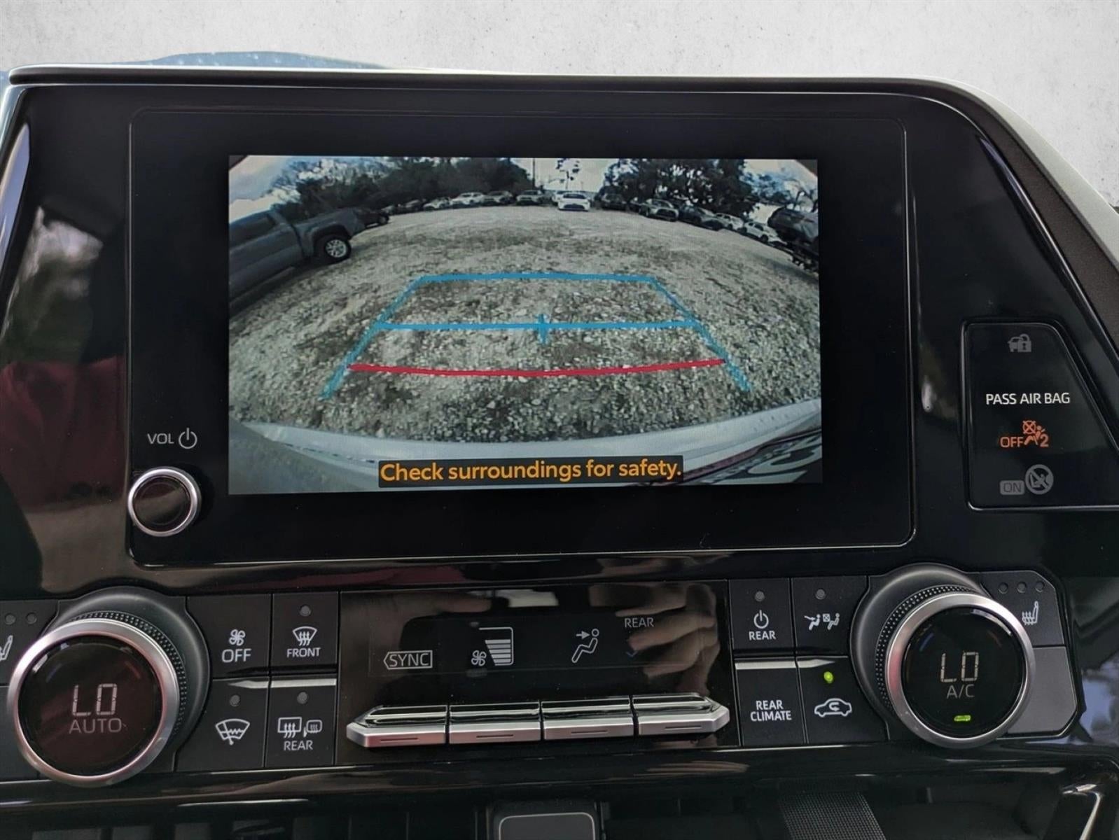 2024 Toyota Highlander XLE FWD (Natl)