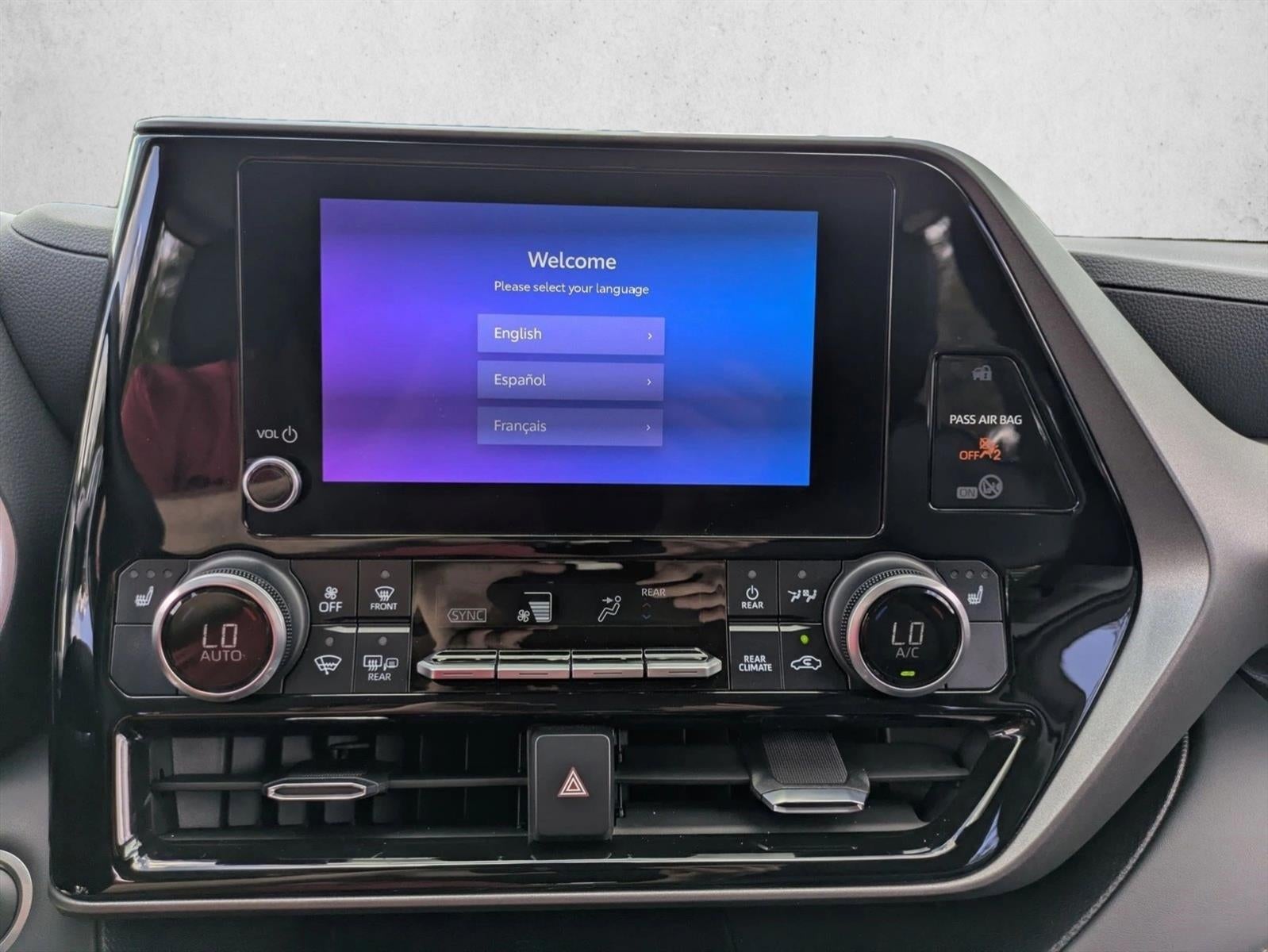 2024 Toyota Highlander XLE FWD (Natl)