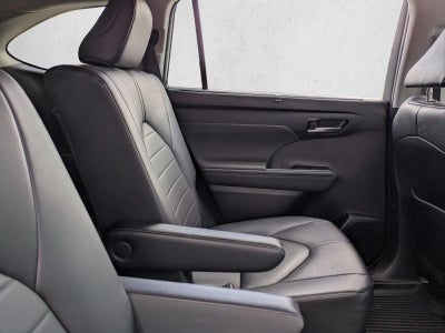 2024 Toyota Highlander XLE FWD (Natl)