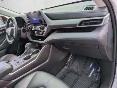 2024 Toyota Highlander XLE FWD (Natl)