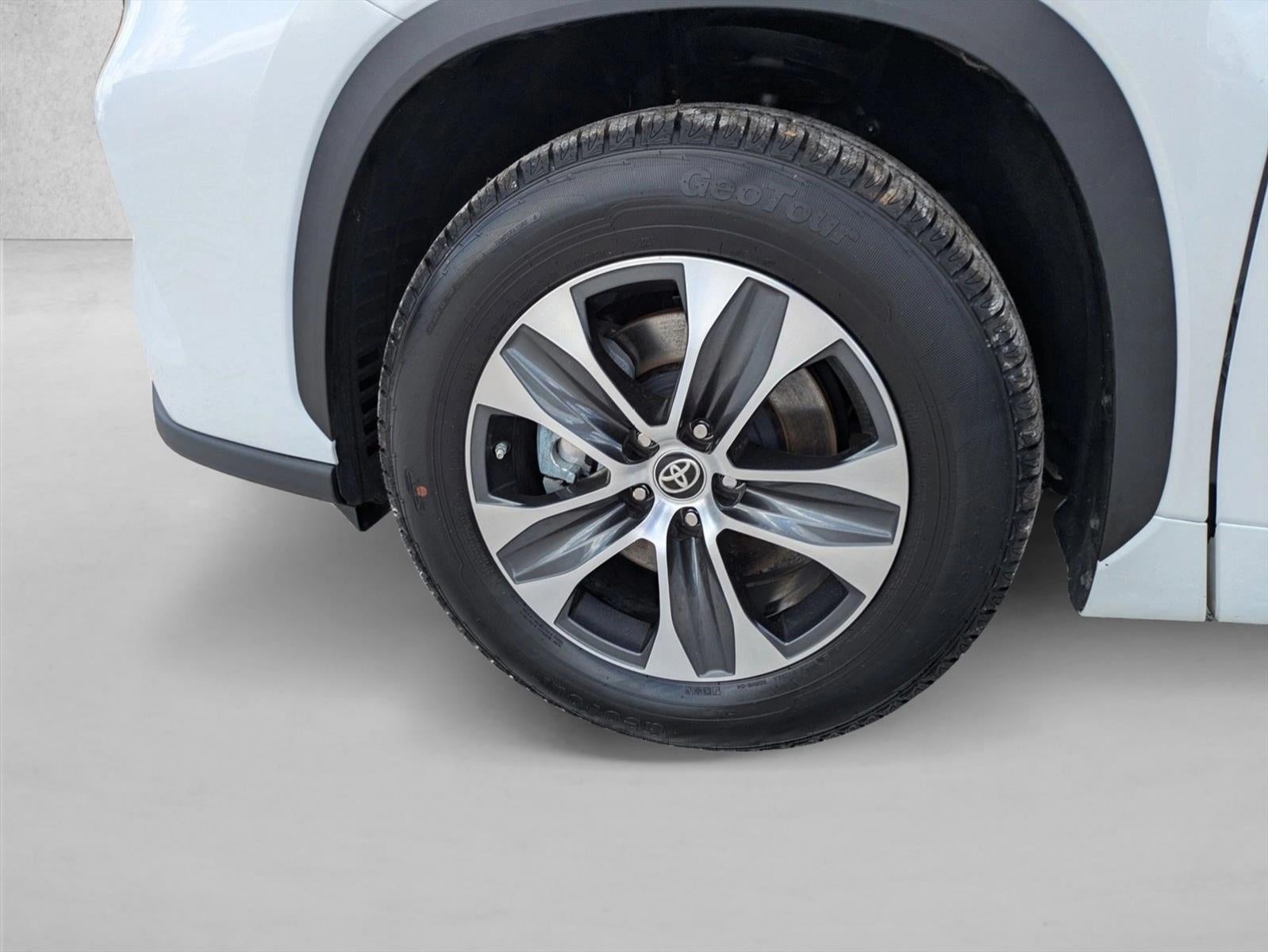 2024 Toyota Highlander XLE FWD (Natl)