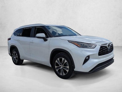 2024 Toyota Highlander XLE FWD (Natl)