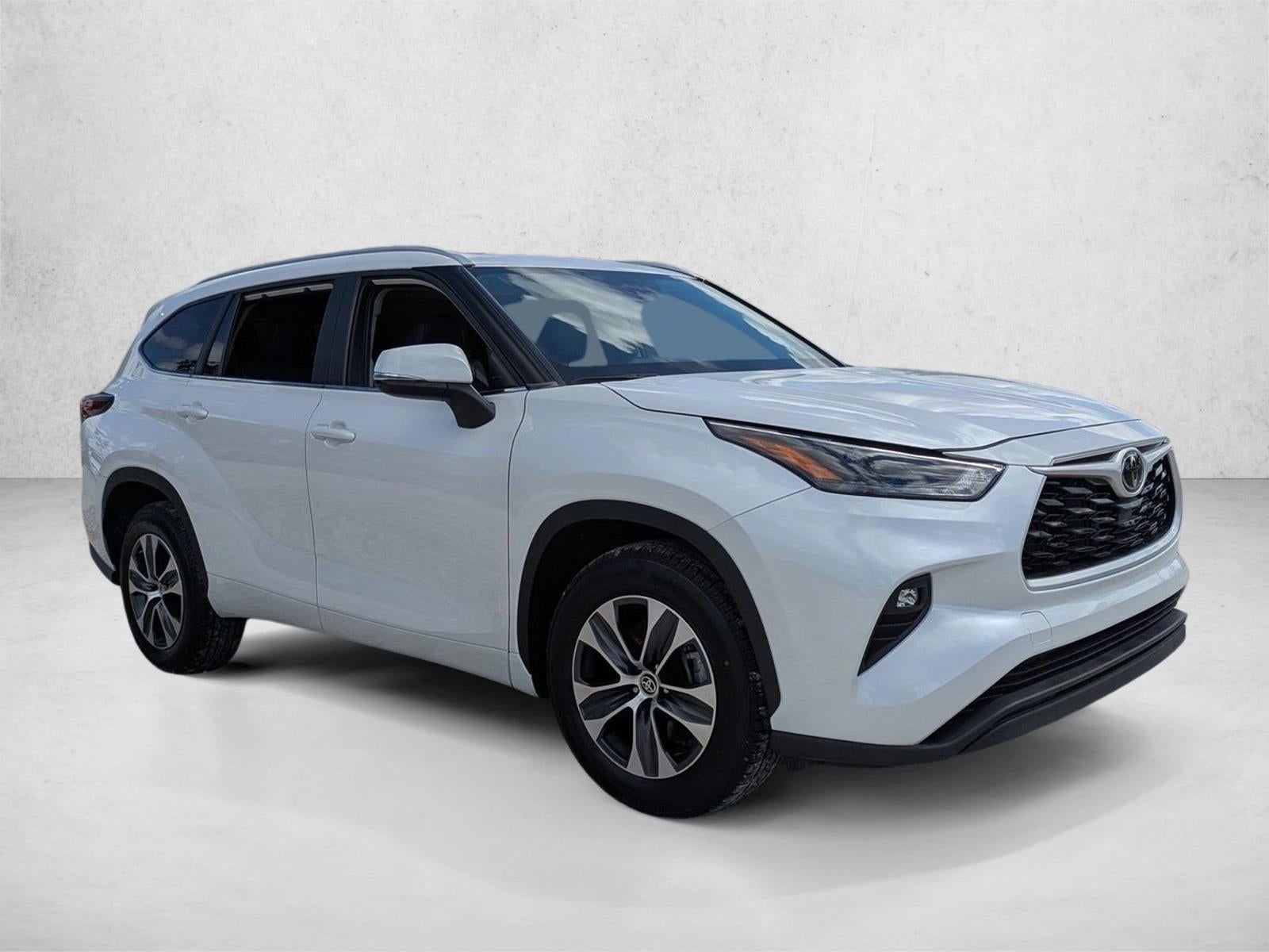 2024 Toyota Highlander XLE FWD (Natl)