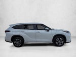 2024 Toyota Highlander XLE FWD (Natl)