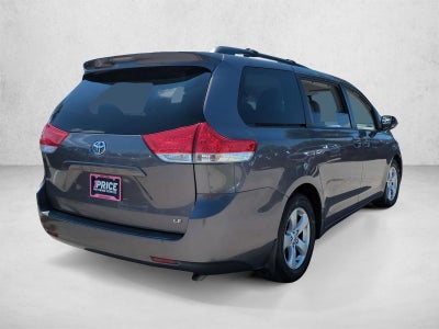 2013 Toyota Sienna 5dr 8-Pass Van V6 LE FWD (Natl)