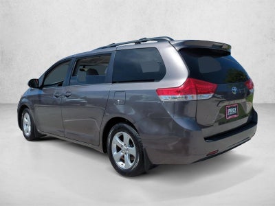 2013 Toyota Sienna 5dr 8-Pass Van V6 LE FWD (Natl)