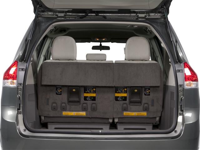 2013 Toyota Sienna 5dr 8-Pass Van V6 LE FWD (Natl)