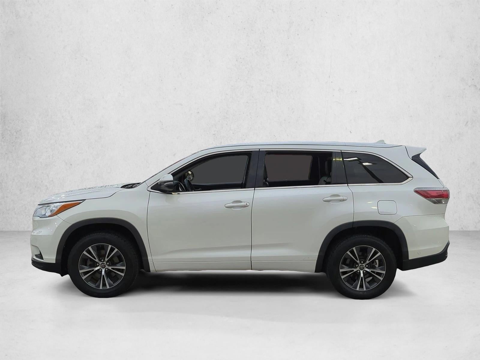 2016 Toyota Highlander FWD 4dr V6 XLE (Natl)