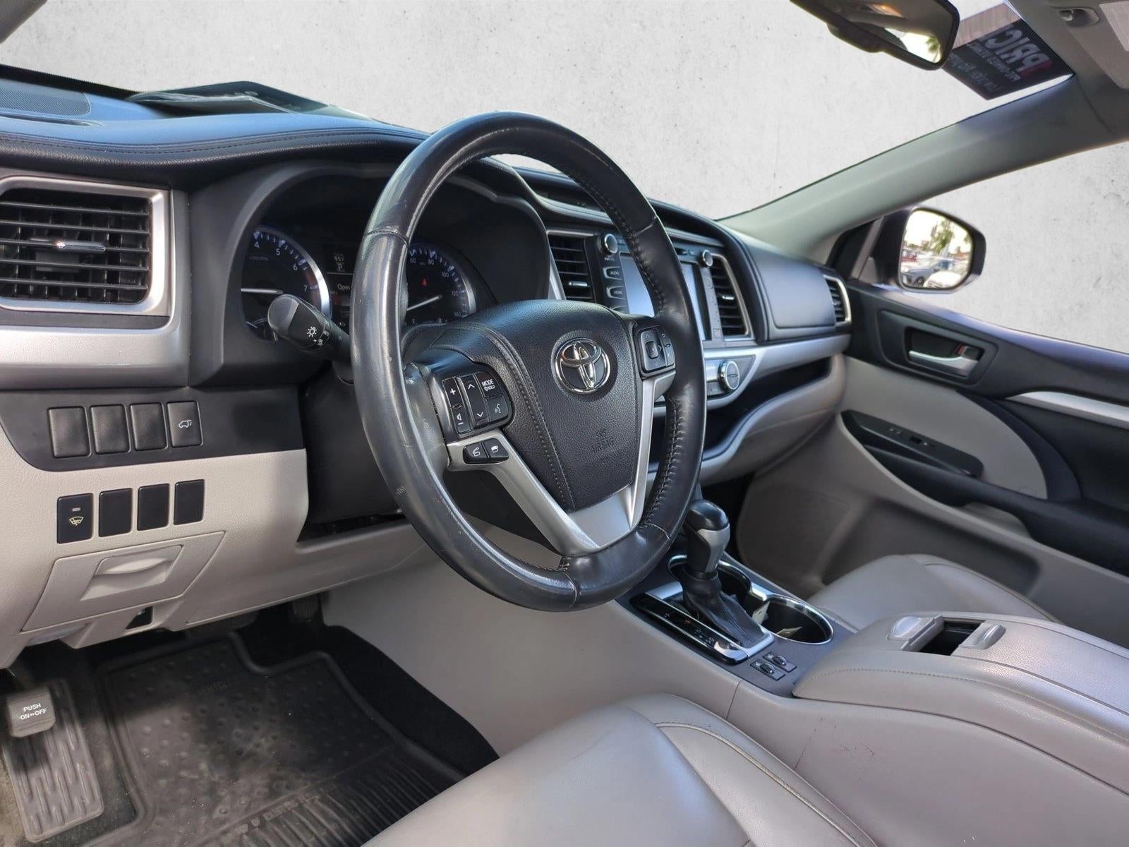 2014 Toyota Highlander FWD 4dr V6 XLE (Natl)