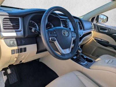 2016 Toyota Highlander FWD 4dr V6 XLE (Natl)