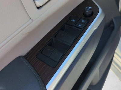 2023 Toyota Sienna LE FWD 8-Passenger (Natl)