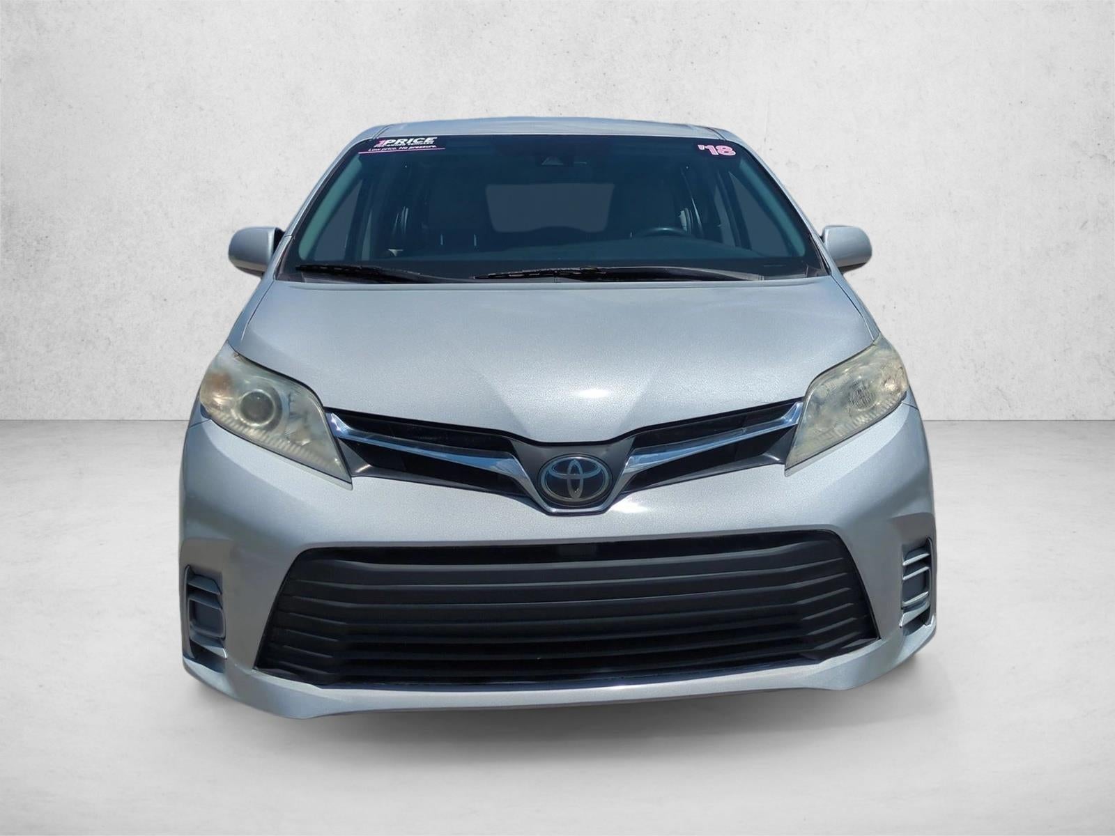 2018 Toyota Sienna LE FWD 8-Passenger (Natl)