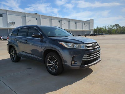 2017 Toyota Highlander XLE V6 FWD (Natl)