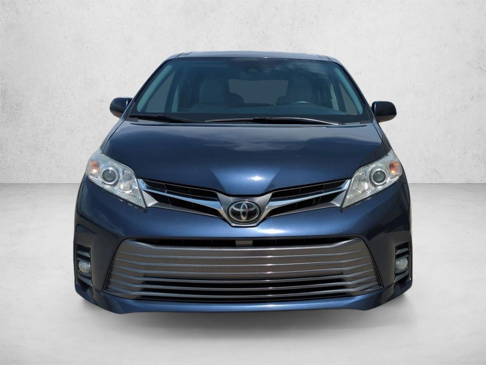 2020 Toyota Sienna XLE Auto Access Seat FWD 7-Passenger (GS)