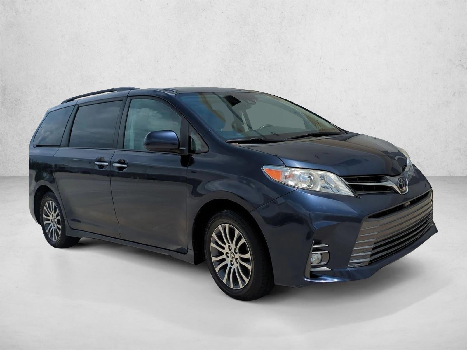 2020 Toyota Sienna XLE Auto Access Seat FWD 7-Passenger (GS)