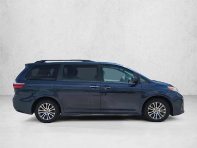 2020 Toyota Sienna XLE Auto Access Seat FWD 7-Passenger (GS)