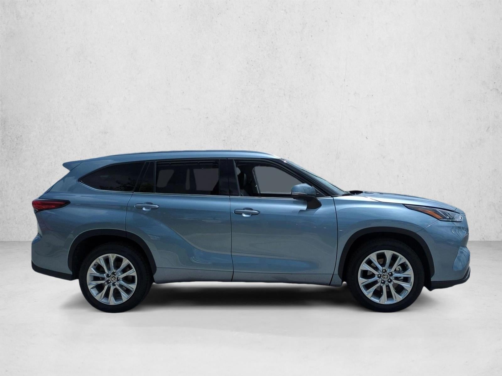 2022 Toyota Highlander Limited FWD (GS)