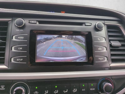 2014 Toyota Highlander FWD 4dr I4 LE (Natl)