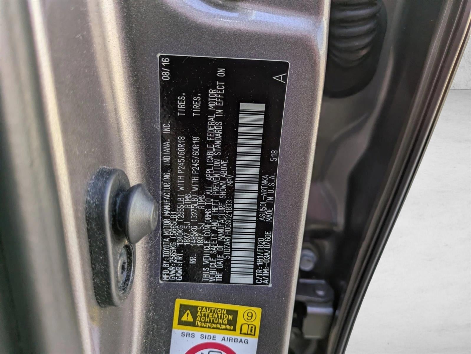 2016 Toyota Highlander FWD 4dr I4 LE (Natl)