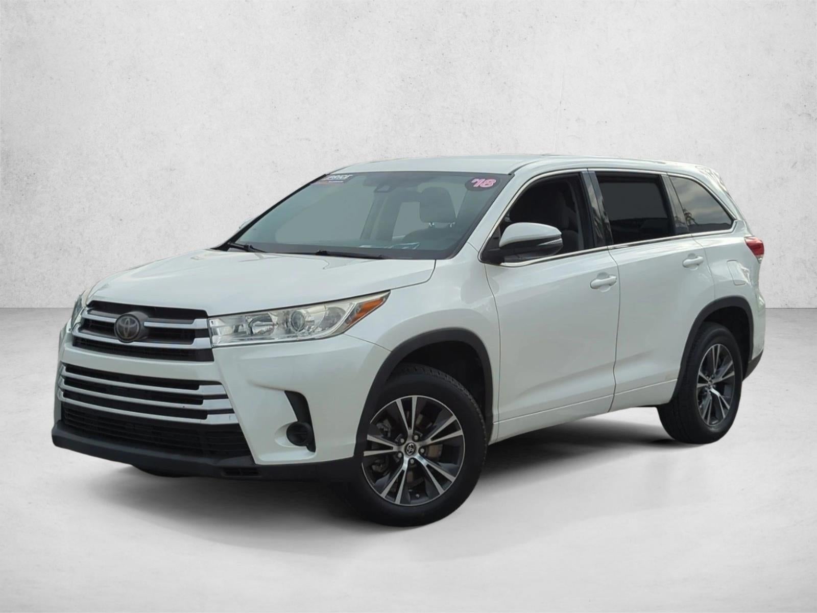 2018 Toyota Highlander LE I4 FWD (Natl)