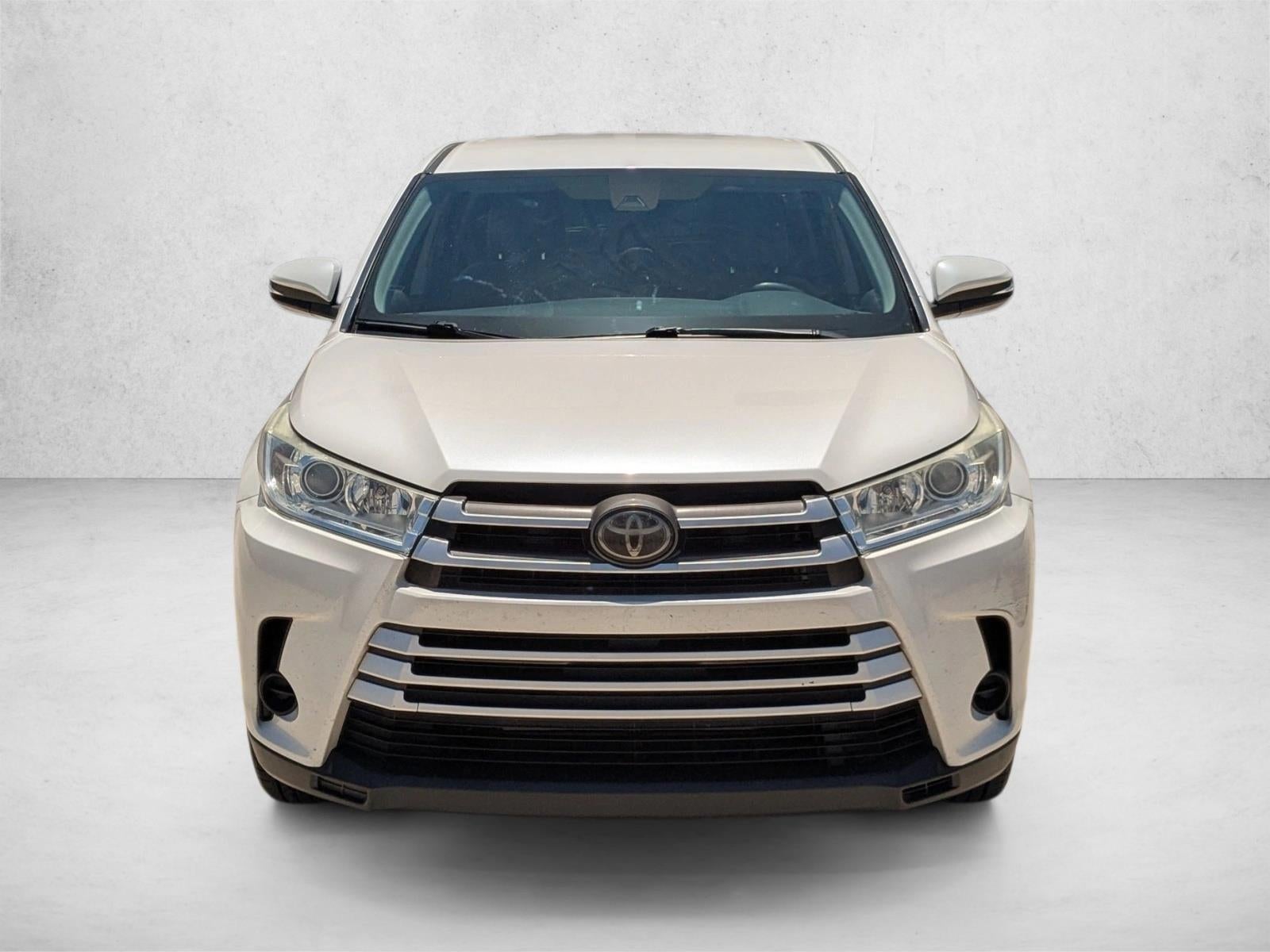 2018 Toyota Highlander LE I4 FWD (Natl)