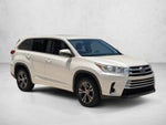 2018 Toyota Highlander LE I4 FWD (Natl)