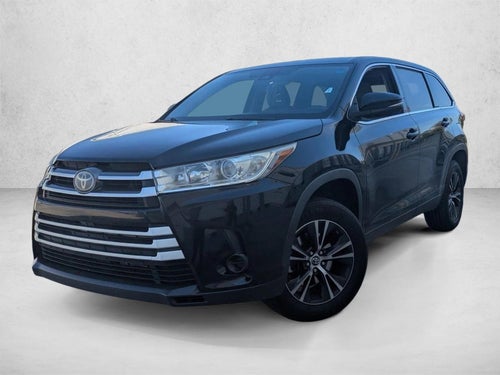 2019 Toyota Highlander LE I4 FWD (Natl)