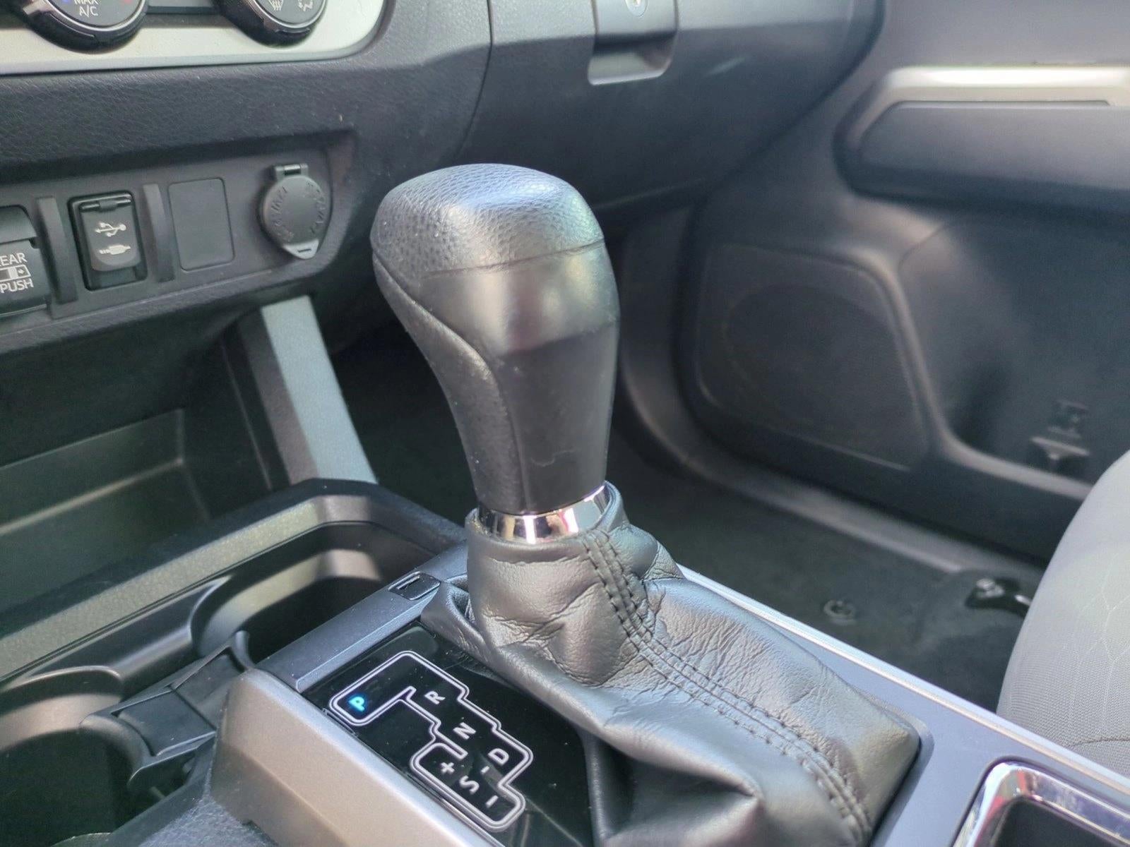 2019 Toyota Tacoma 2WD 2WD SR5 Double Cab 5' Bed V6 AT (GS)