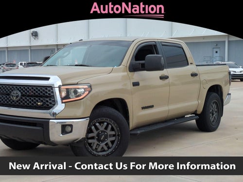 2017 Toyota Tundra 2WD 2WD SR5 CrewMax 5.5' Bed 5.7L FFV (SE)