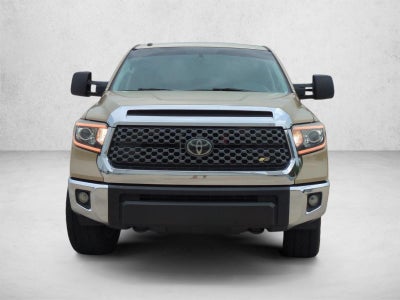 2017 Toyota Tundra 2WD 2WD SR5 CrewMax 5.5' Bed 5.7L FFV (SE)