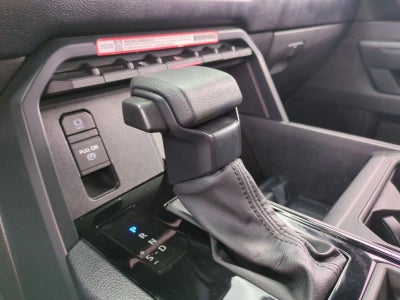2025 Toyota Tundra 4WD 4WD SR CrewMax 5.5' Bed (Natl)