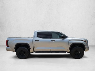 2022 Toyota Tundra 2WD 2WD SR5 CrewMax 5.5' Bed (SE)
