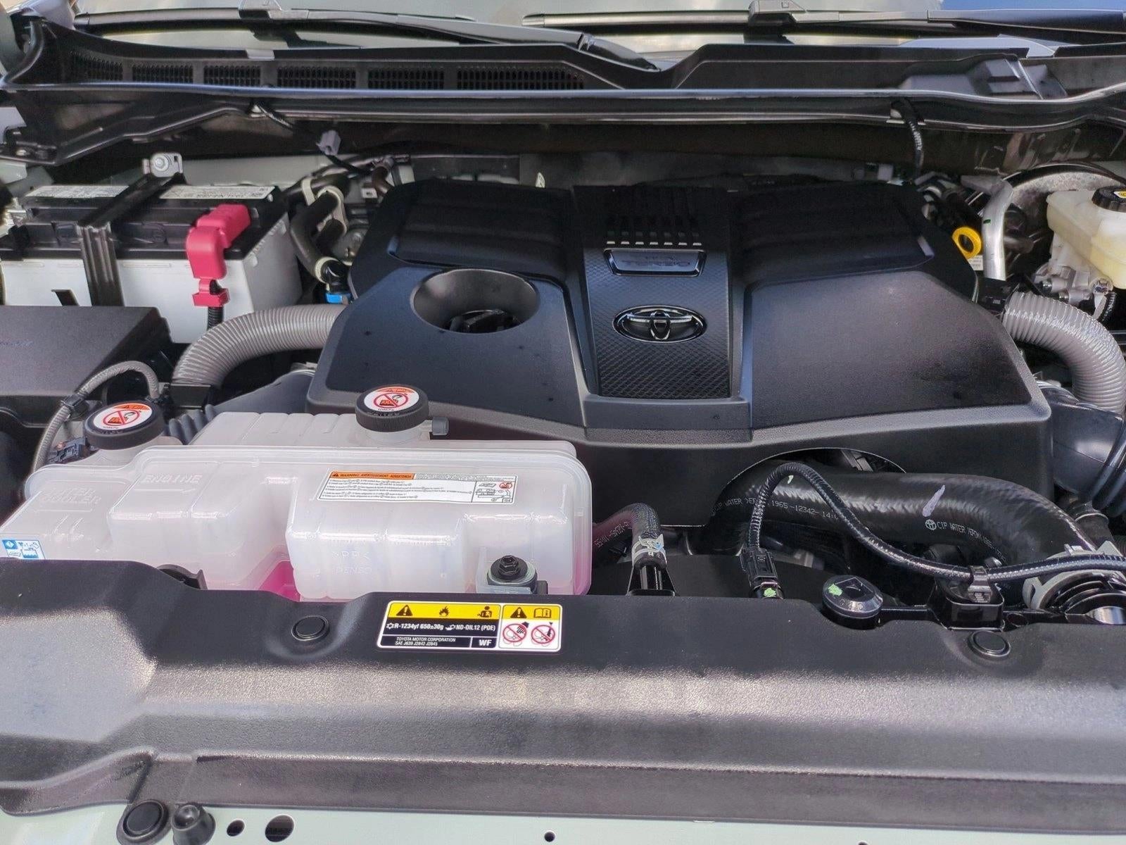2026 Toyota Tundra 4WD 4WD SR5 CrewMax 5.5' Bed (SE)